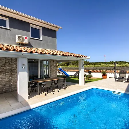 Hana Holiday home